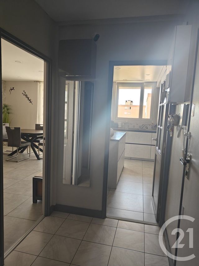 Appartement F5 à vendre - 5 pièces - 93.06 m2 - CHILLY MAZARIN - 91 - ILE-DE-FRANCE - Century 21 Agence Du Centre