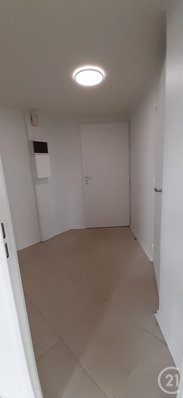 Appartement F1 à louer - 1 pièce - 35.28 m2 - LONGJUMEAU - 91 - ILE-DE-FRANCE - Century 21 Agence Du Centre