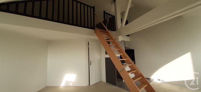 Appartement F1 à louer - 1 pièce - 35.28 m2 - LONGJUMEAU - 91 - ILE-DE-FRANCE - Century 21 Agence Du Centre