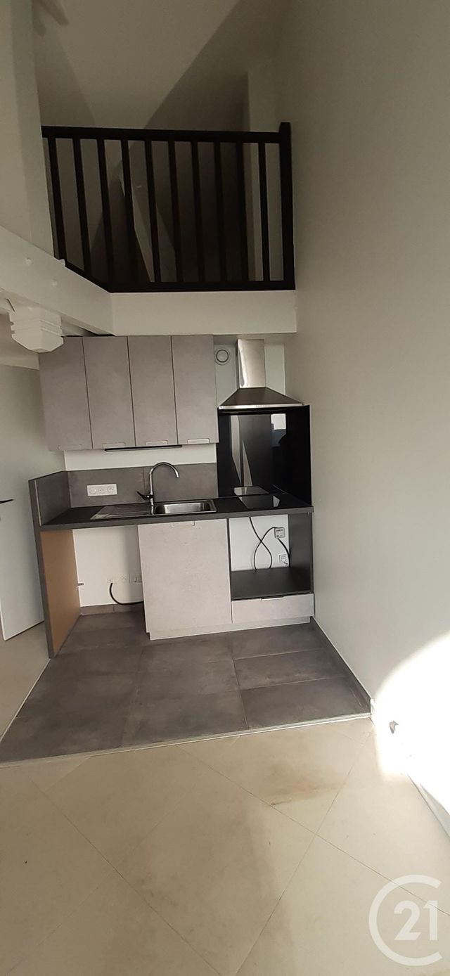 Appartement F1 à louer - 1 pièce - 35.28 m2 - LONGJUMEAU - 91 - ILE-DE-FRANCE - Century 21 Agence Du Centre