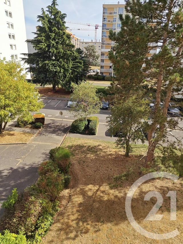 Appartement F4 à louer - 4 pièces - 80.0 m2 - CHILLY MAZARIN - 91 - ILE-DE-FRANCE - Century 21 Agence Du Centre