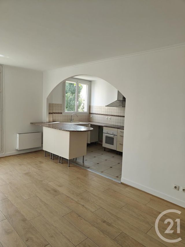 Appartement F4 à louer - 4 pièces - 80.0 m2 - CHILLY MAZARIN - 91 - ILE-DE-FRANCE - Century 21 Agence Du Centre