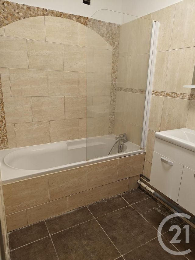 Appartement F4 à louer - 4 pièces - 80.0 m2 - CHILLY MAZARIN - 91 - ILE-DE-FRANCE - Century 21 Agence Du Centre